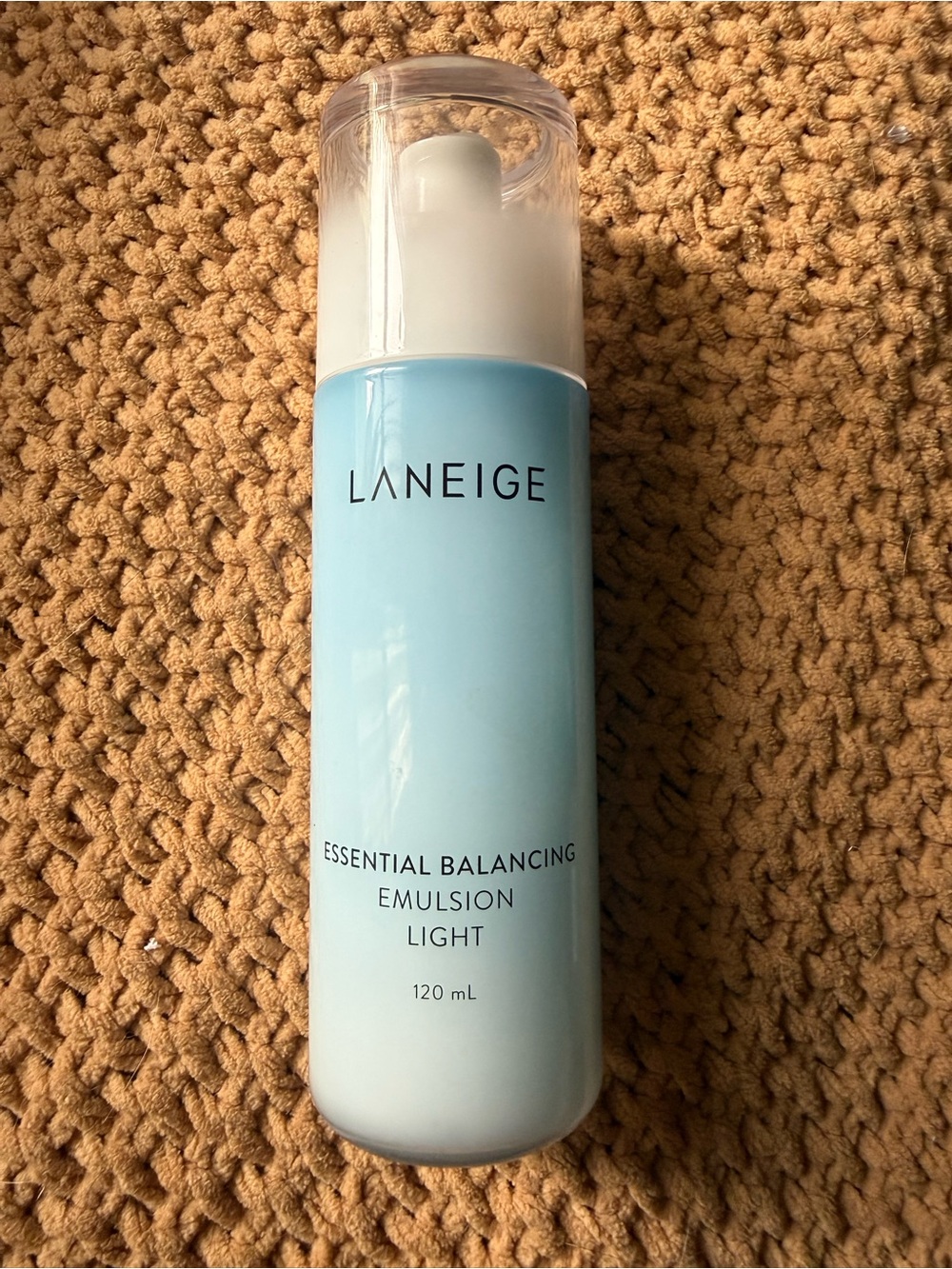 LANEIGE Light Blue Essential Balancing Emulsion - Hydrating Moisturizer